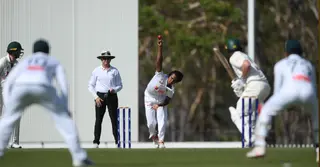 হাসানের ৪ উইকেটের পরও স্বস্তিতে নেই বাংলাদেশ; ৭৩ রানে পিছিয়ে সফরকারীরা